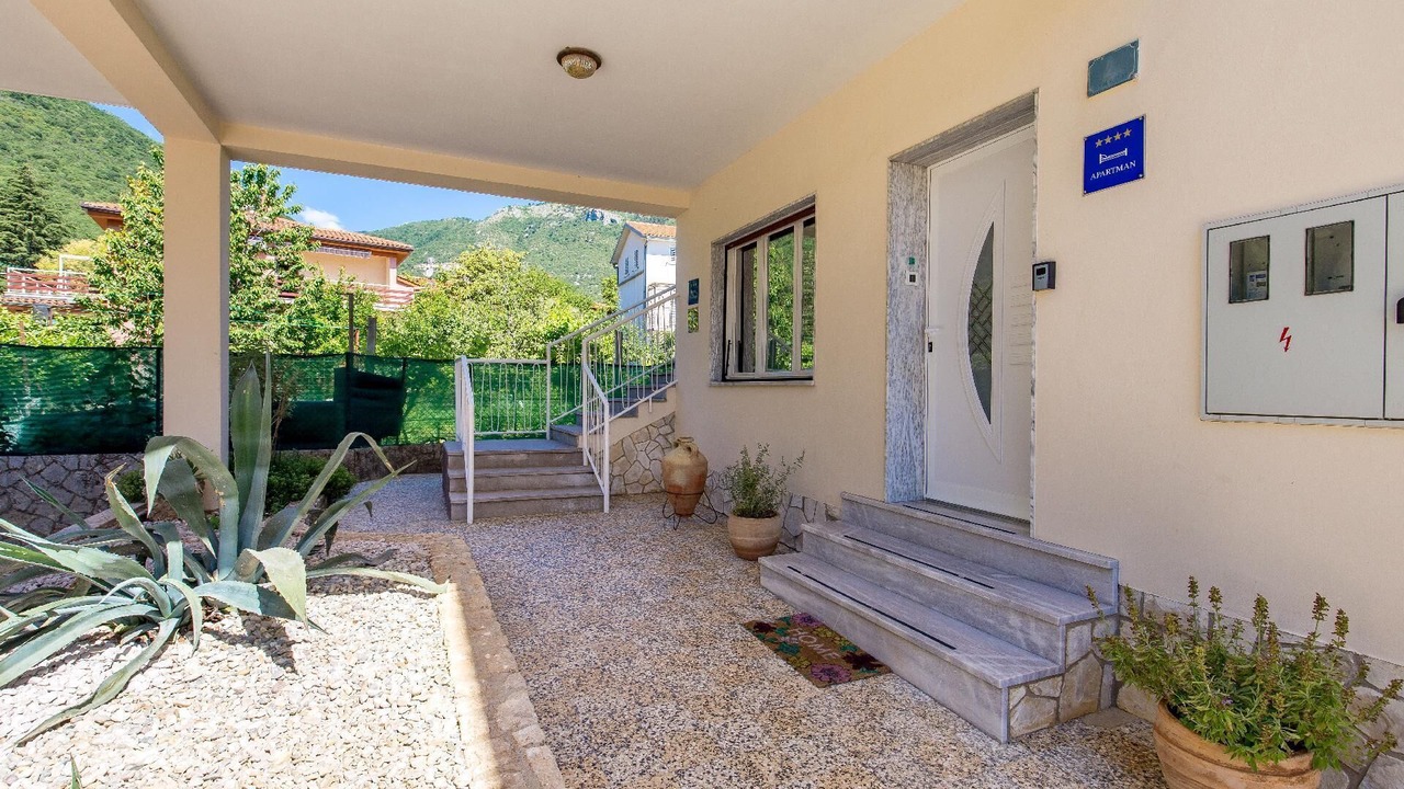 Photo of Outdoor in Obrs