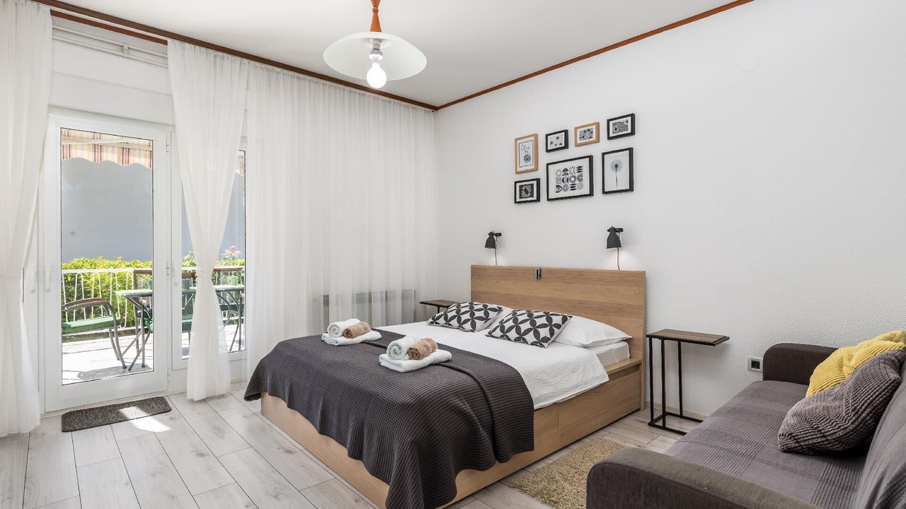Photo of Bedroom in Obrs