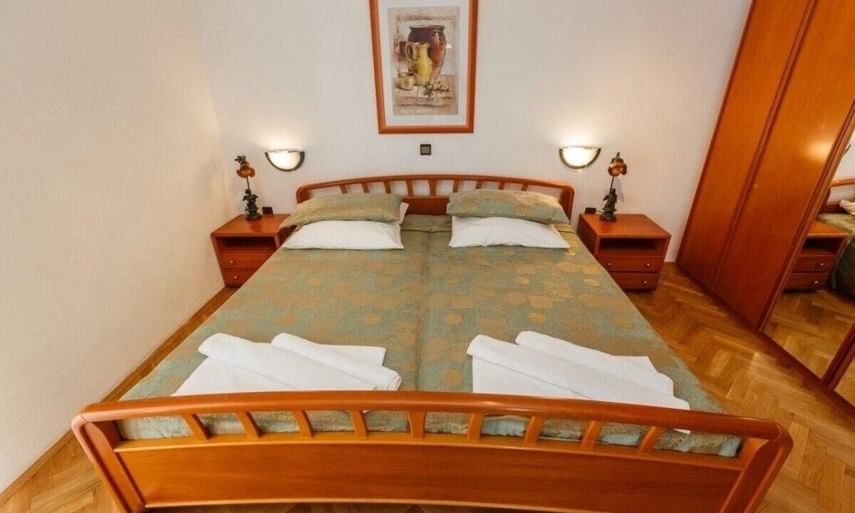 Photo of Bedroom in Duce
