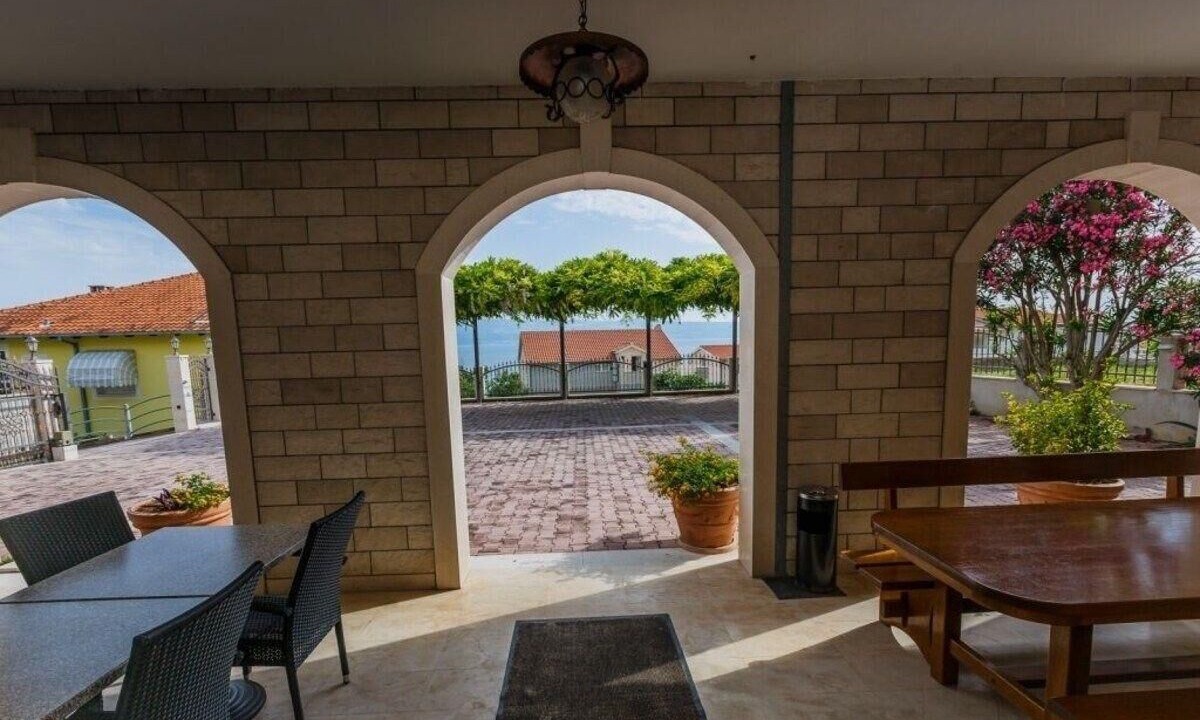 Photo of Outdoor in Duce