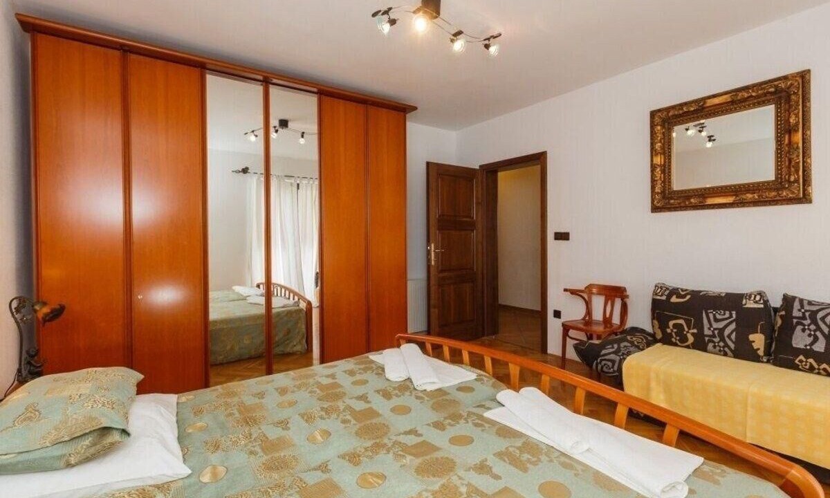 Photo of Bedroom in Duce