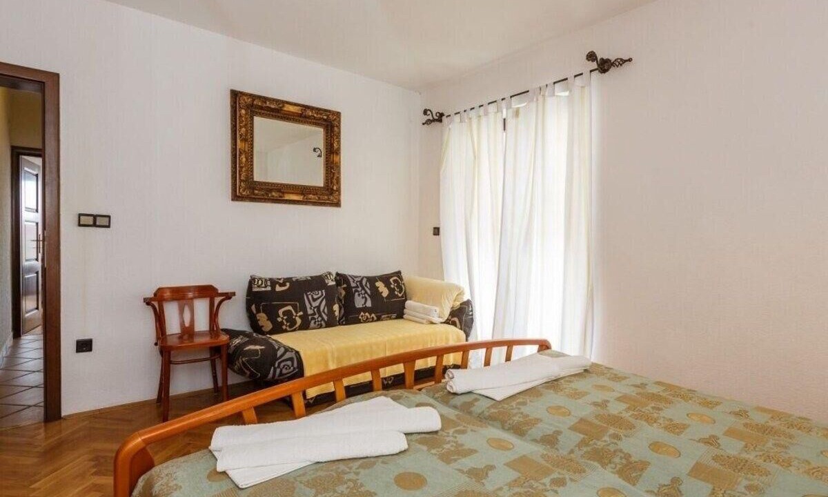 Photo of Bedroom in Duce