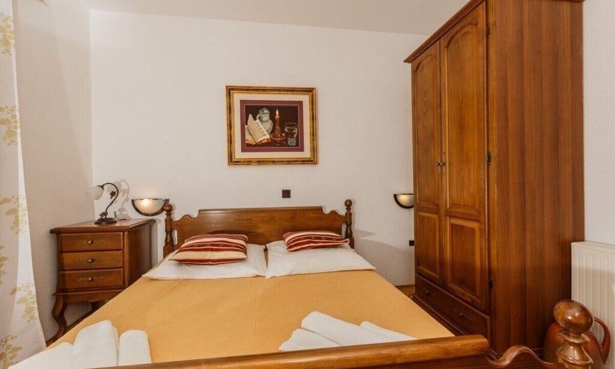 Photo of Bedroom in Duce