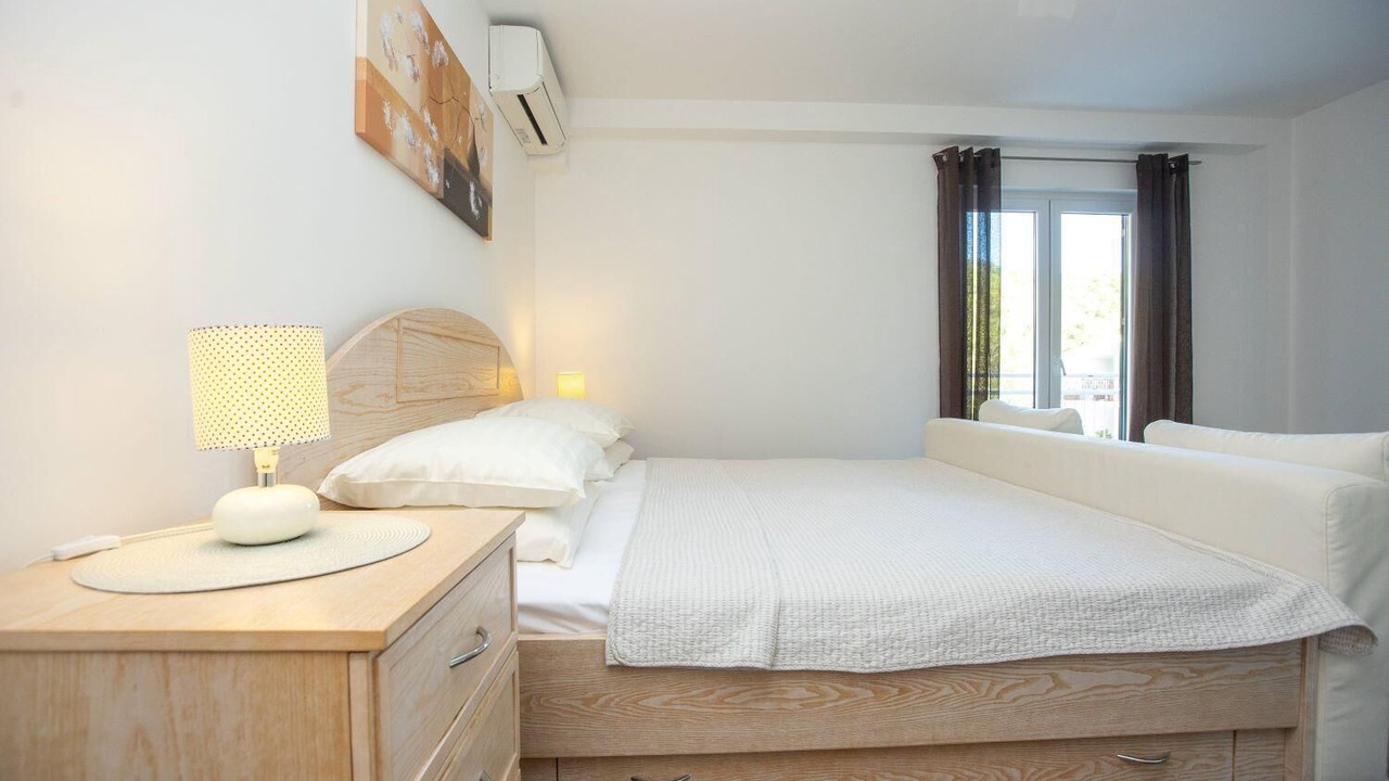 Photo of Bedroom in Duce