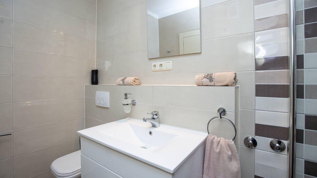 Photo of Bathroom in Duce