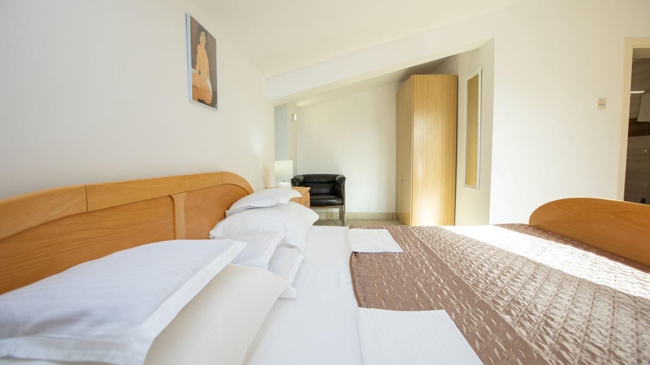 Photo of Bedroom in Duce