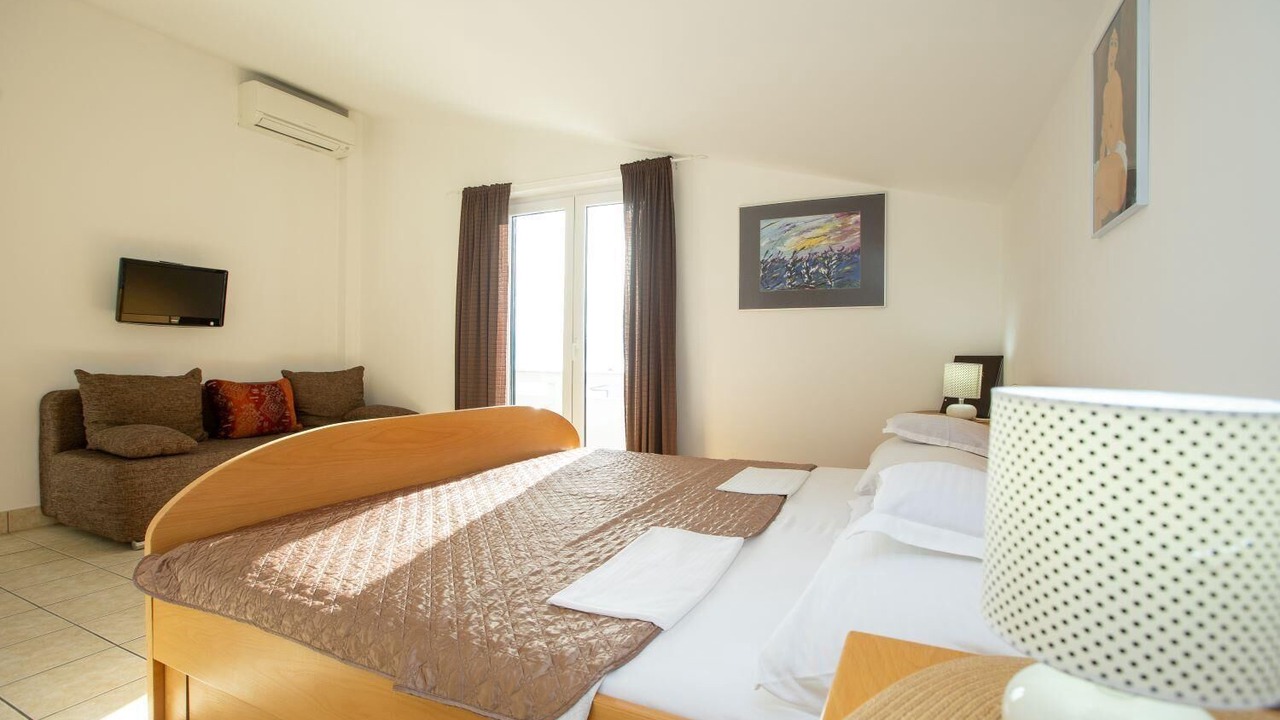 Photo of Bedroom in Duce