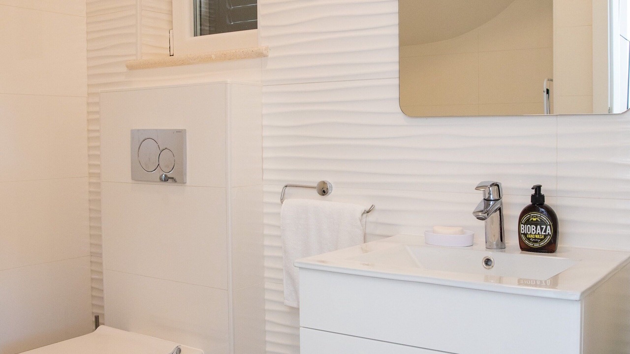 Photo of Bathroom in Brsecine