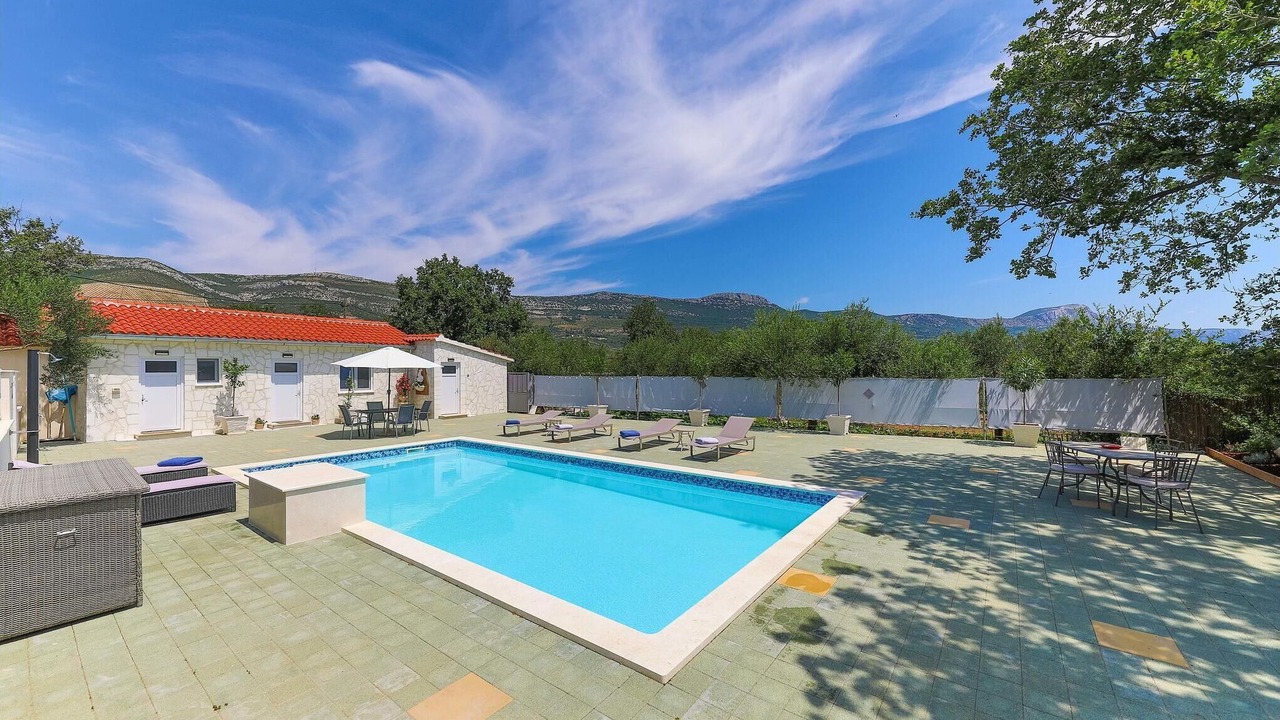 Photo of Outdoor in Rudine