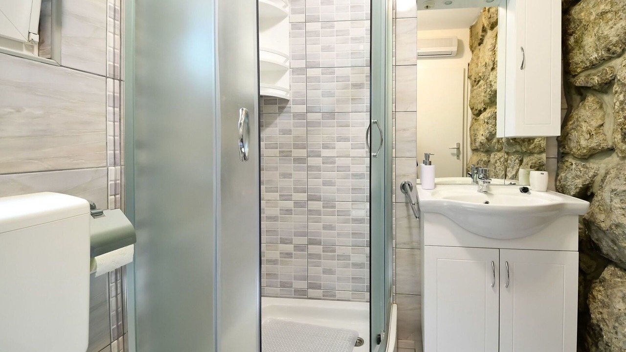 Photo of Bathroom in Mihotici