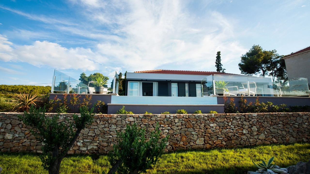 Photo of Outdoor in Sutivan