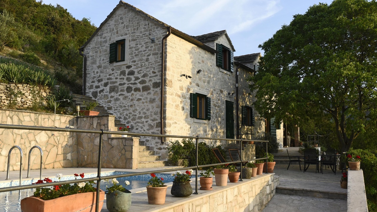 Photo of Outdoor in Dol