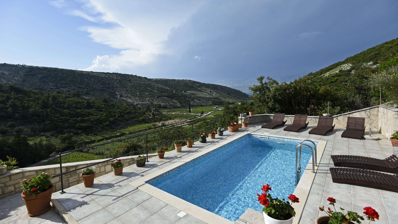 Photo of Outdoor in Dol