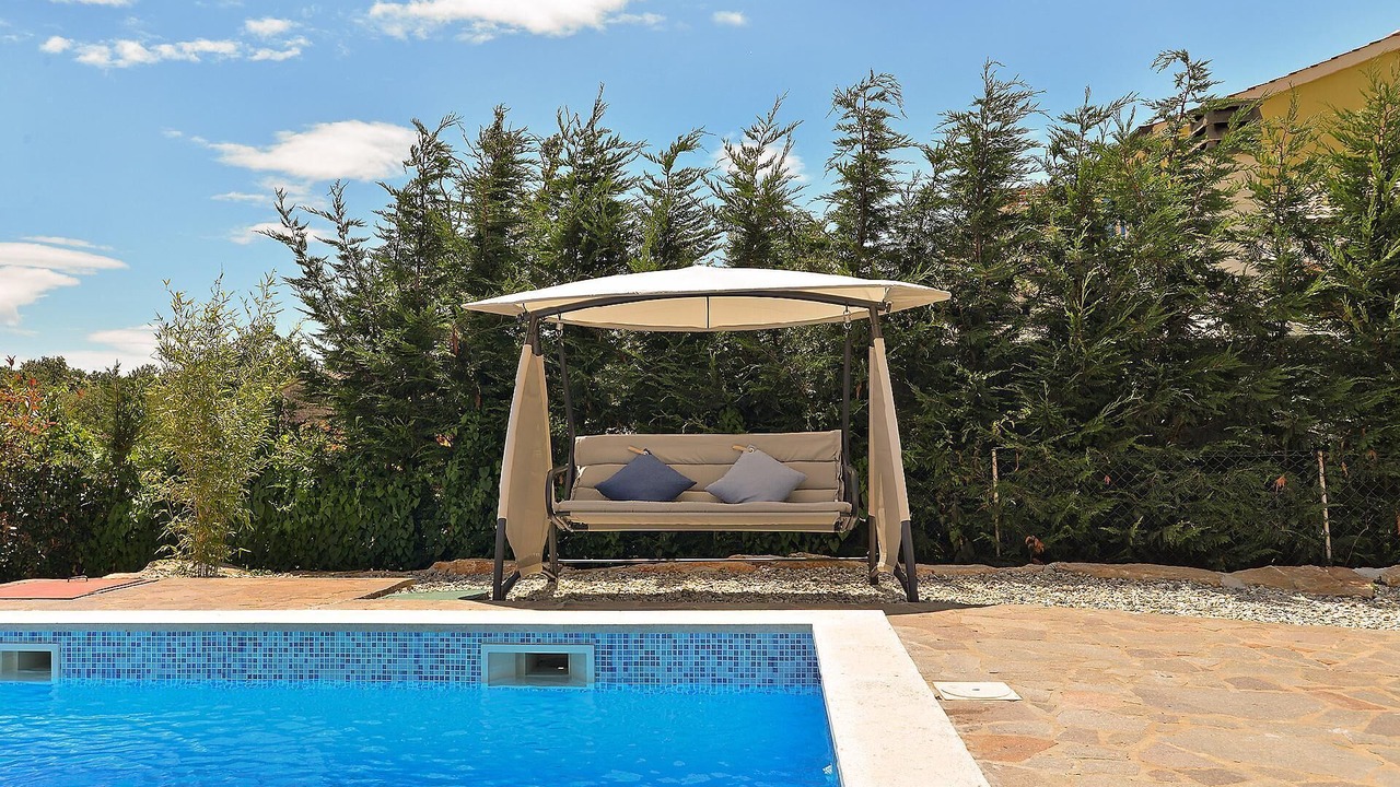 Photo of Outdoor in Muzini