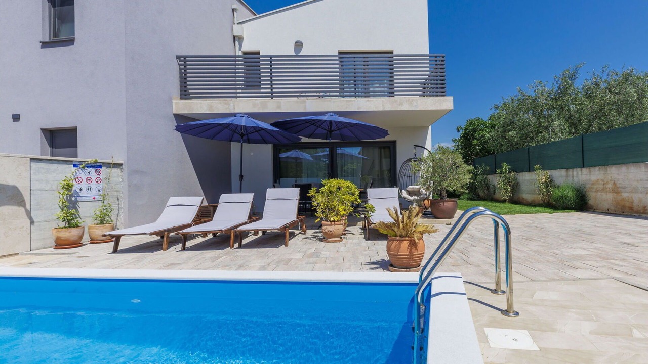 Photo of Outdoor in Vrznaveri