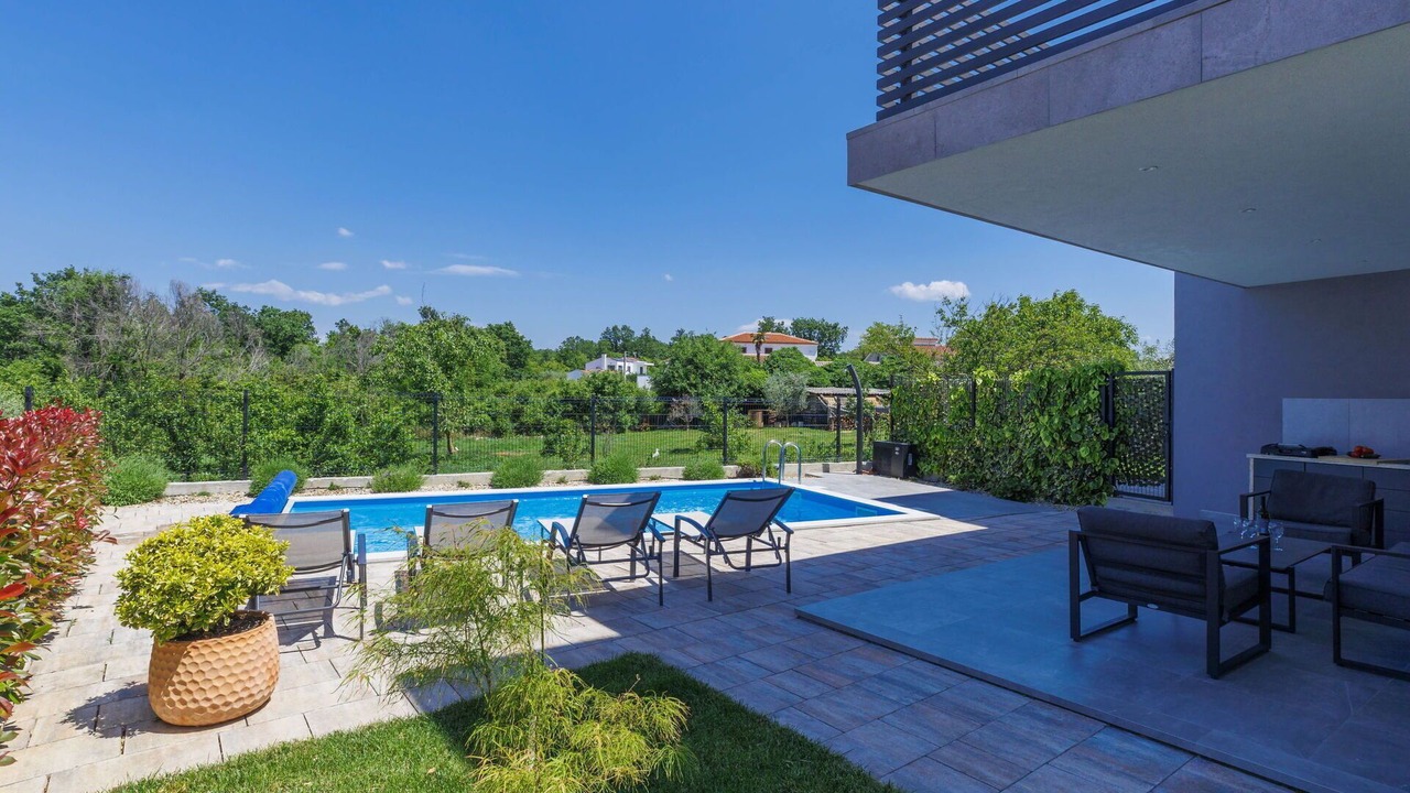 Photo of Outdoor in Vrznaveri