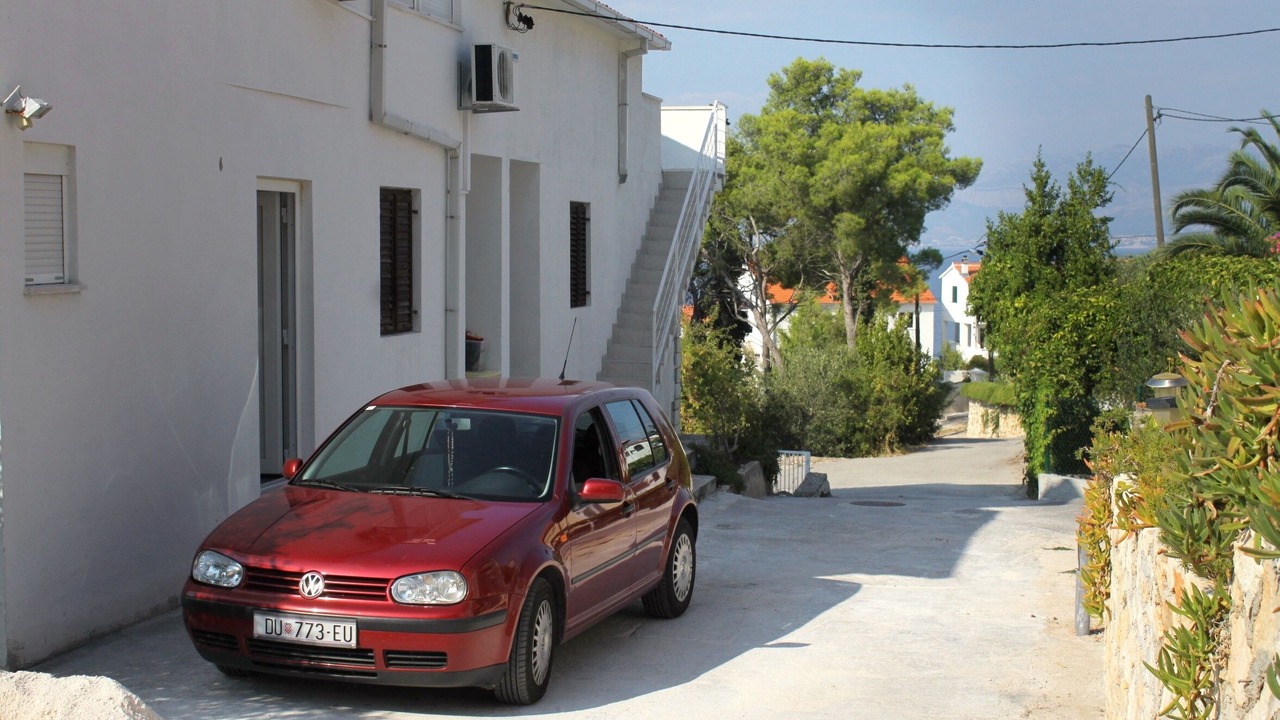 Photo of Others in Sutivan