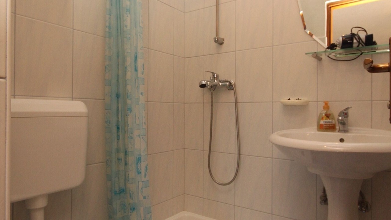 Photo of Bathroom in Banj