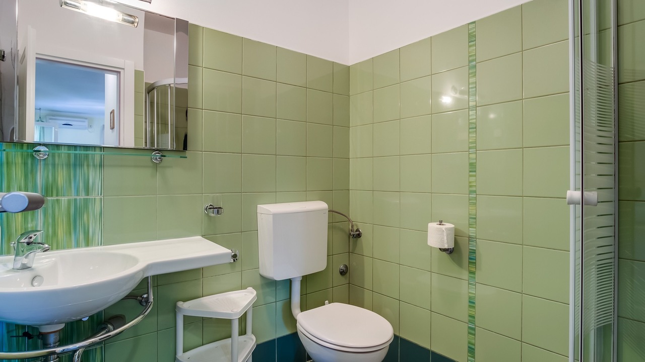 Photo of Bathroom in Cove Murtar