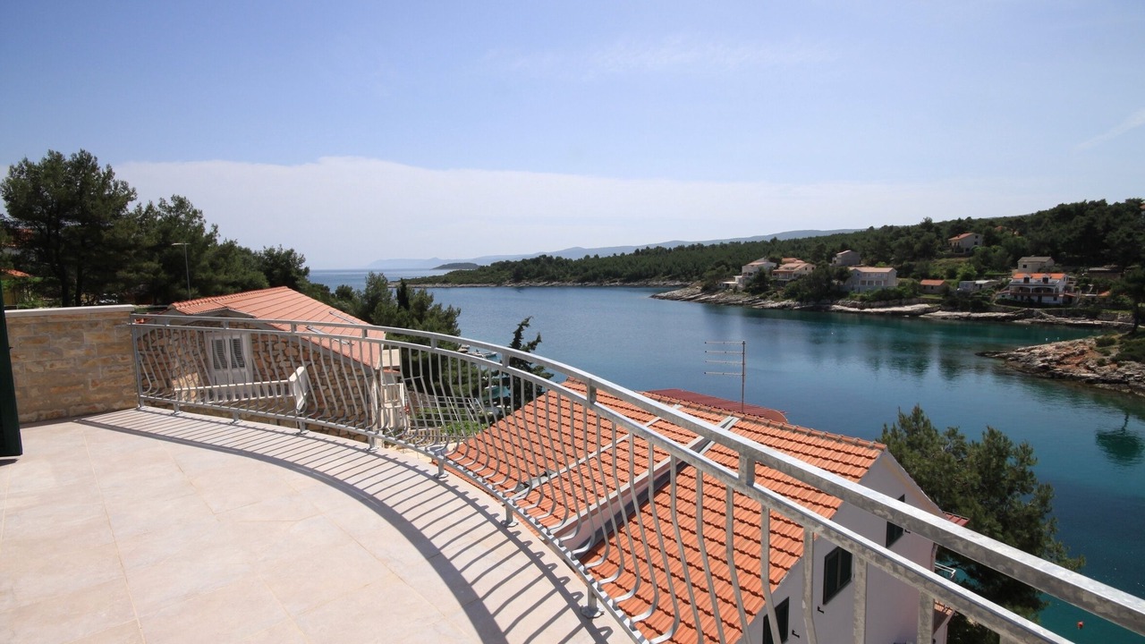 Photo of Outdoor in Cove Basina (Jelsa)