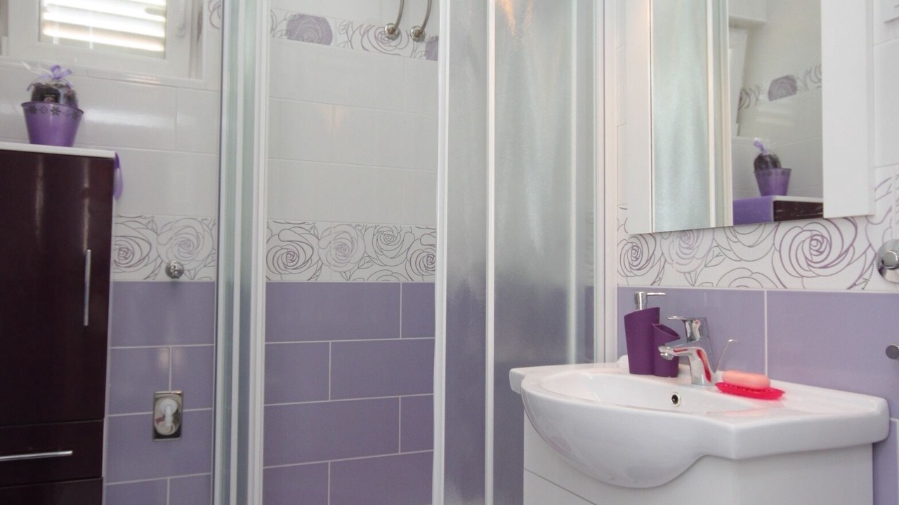 Photo of Bathroom in Ravni