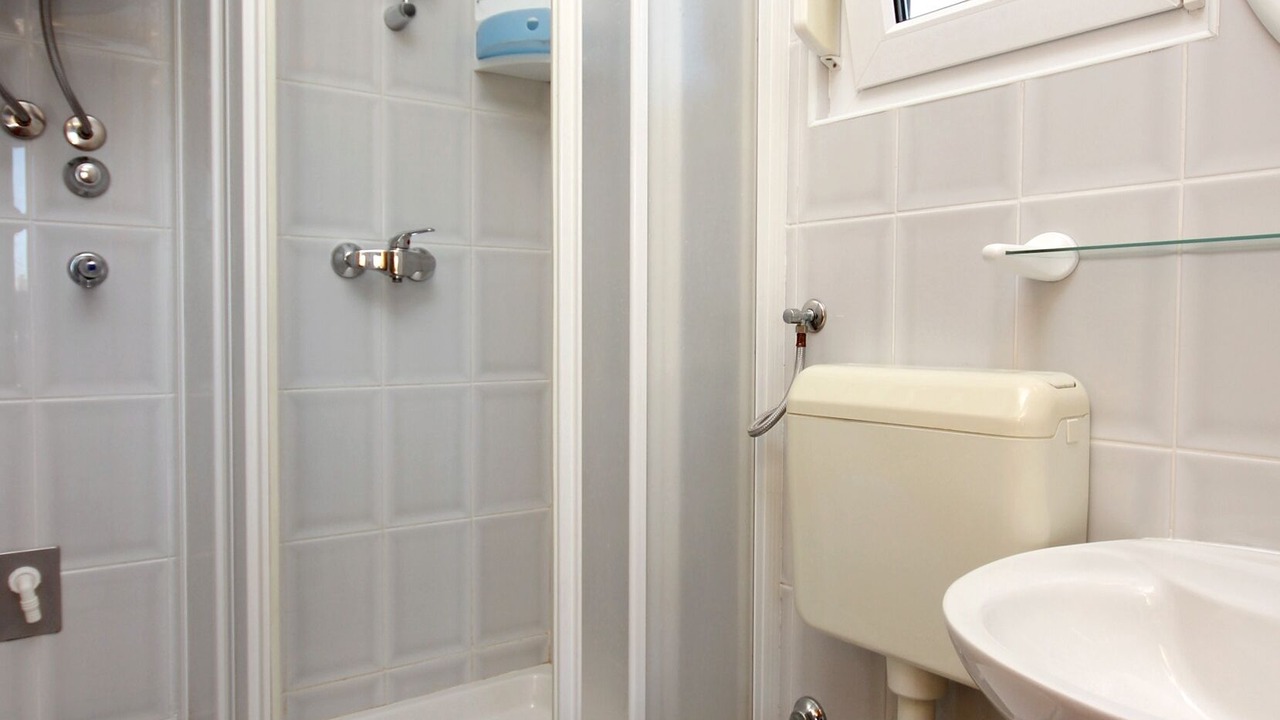 Photo of Bathroom in Lukoran