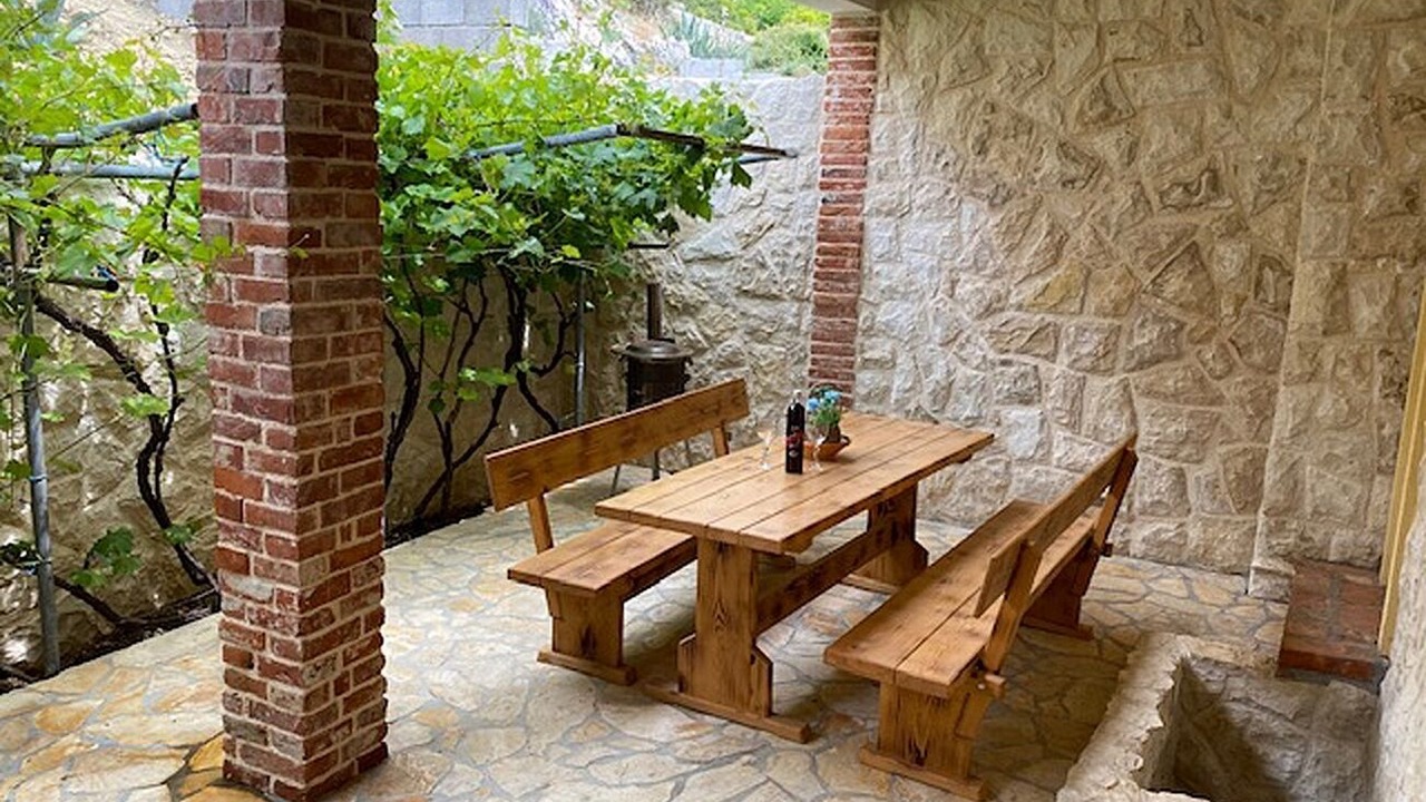 Photo of Others in Metajna