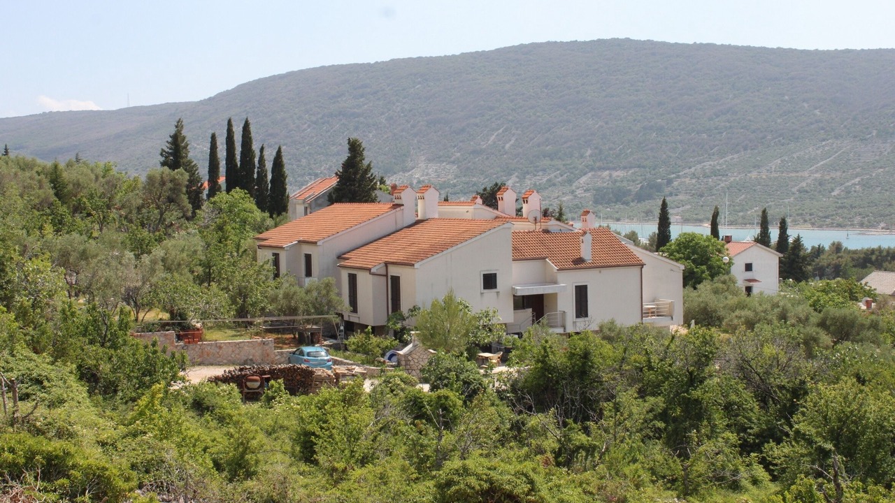 Photo of Outdoor in Cres