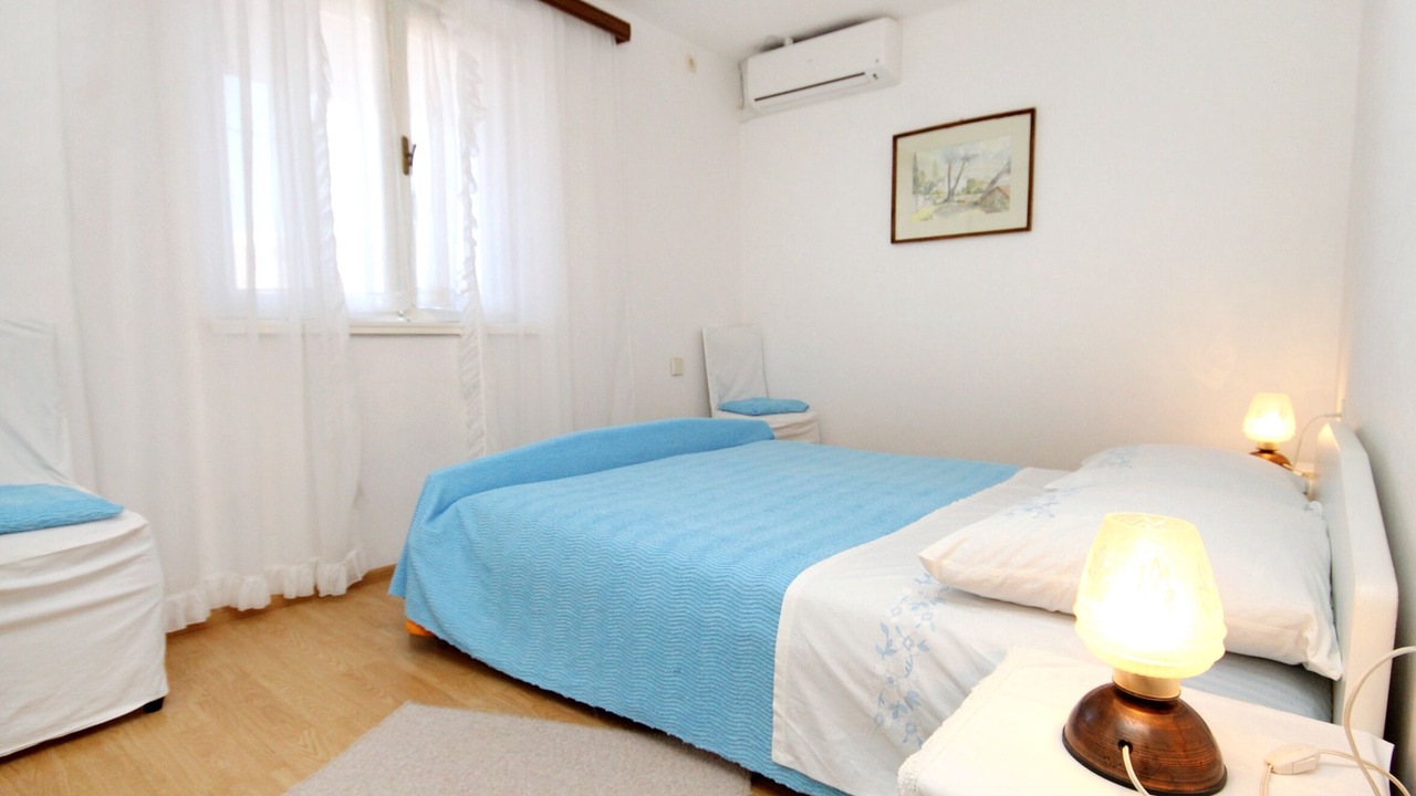 Photo of Others in Vrboska