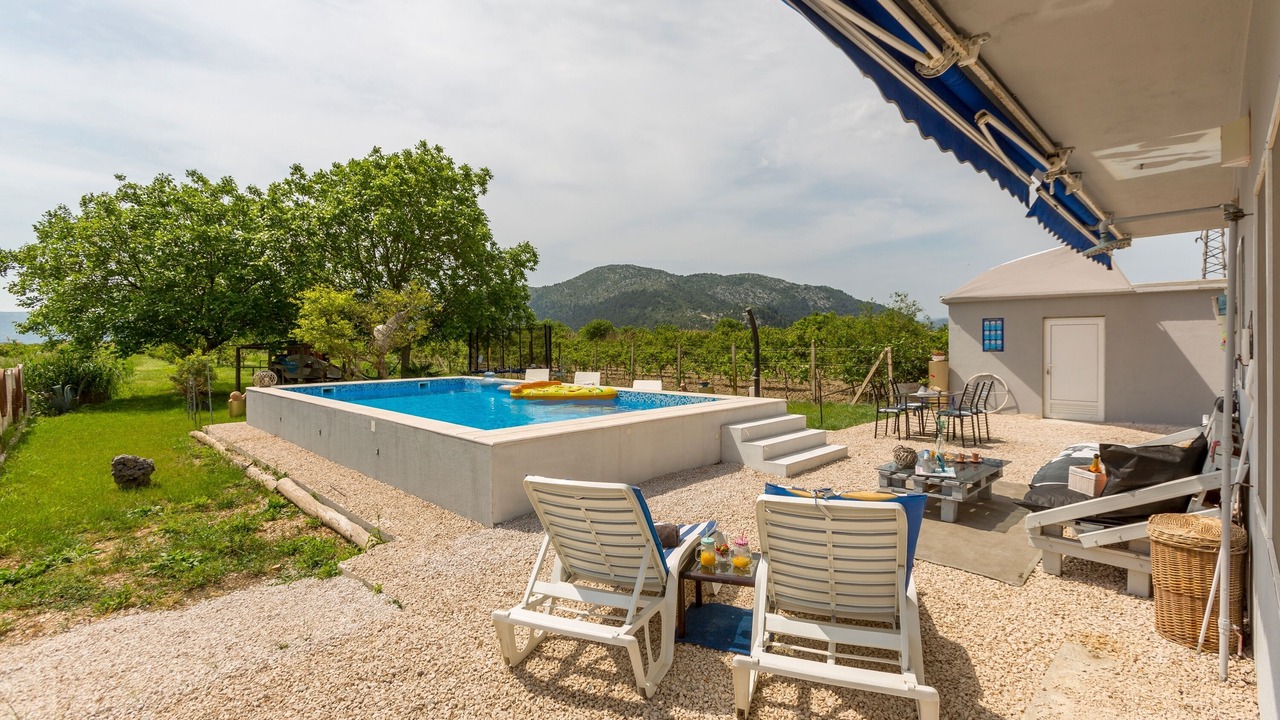 Photo of Outdoor in Opuzen