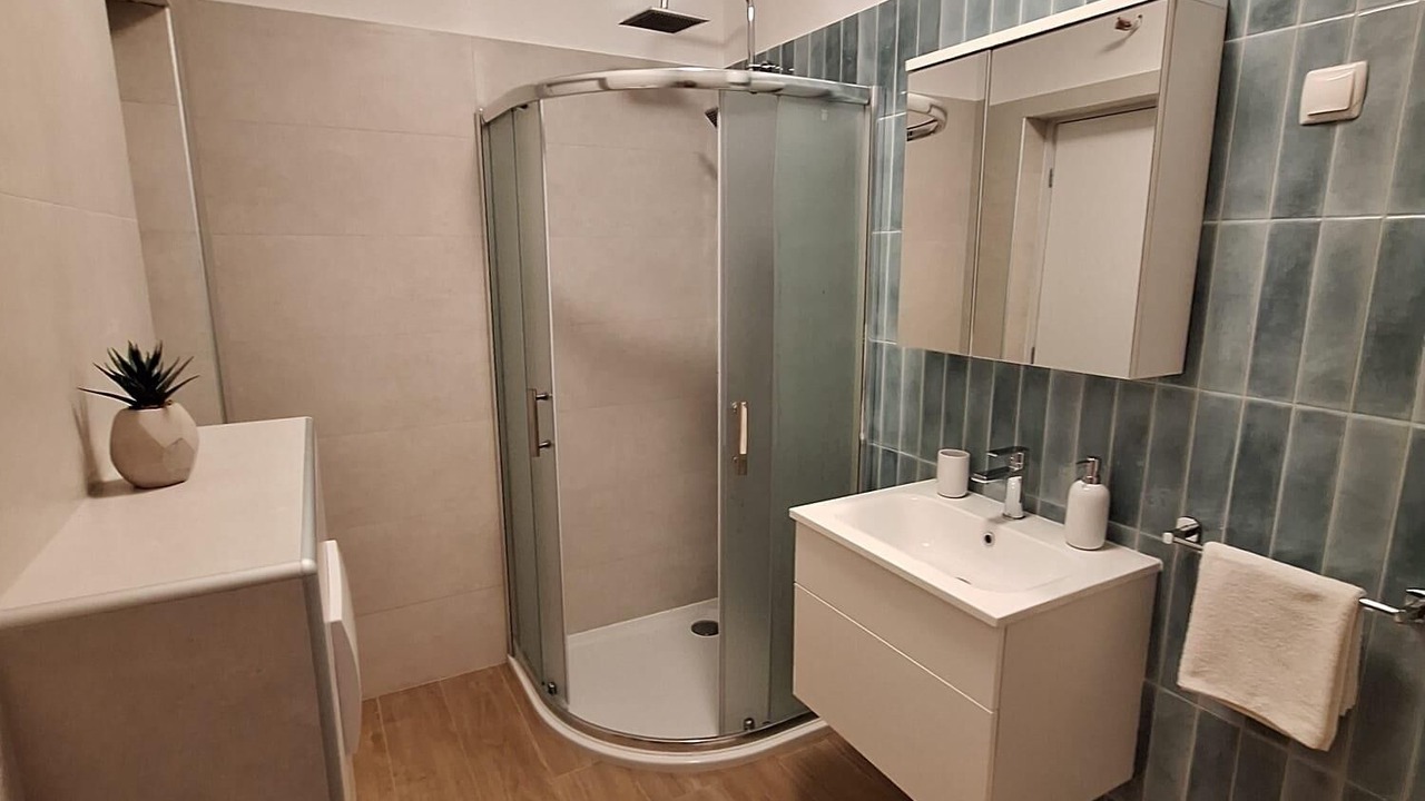Photo of Bathroom in Cove Murtar