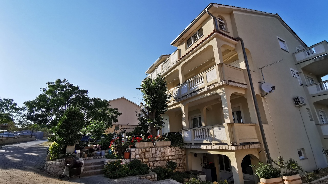 Photo of Outdoor in Mundanije