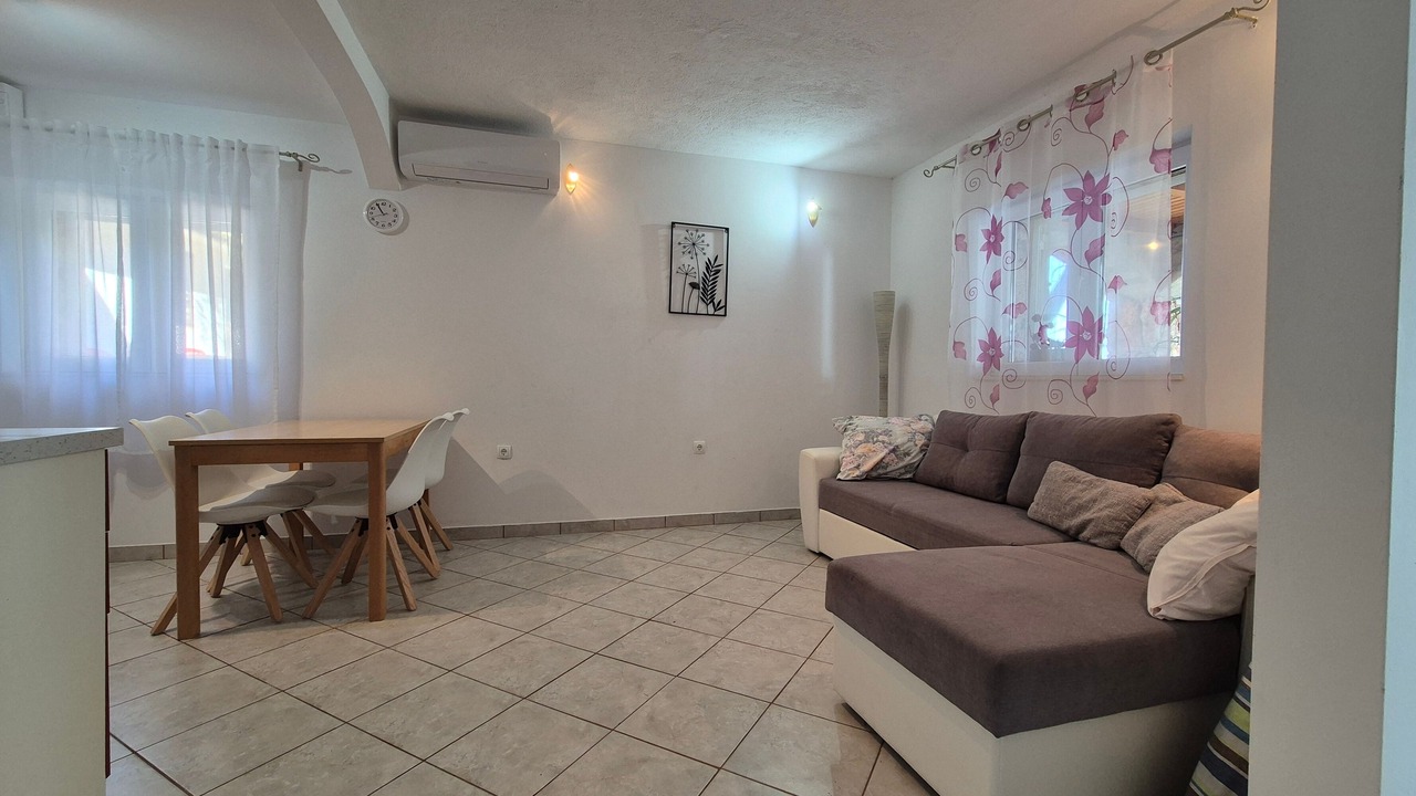Photo of Livingroom in Zavala