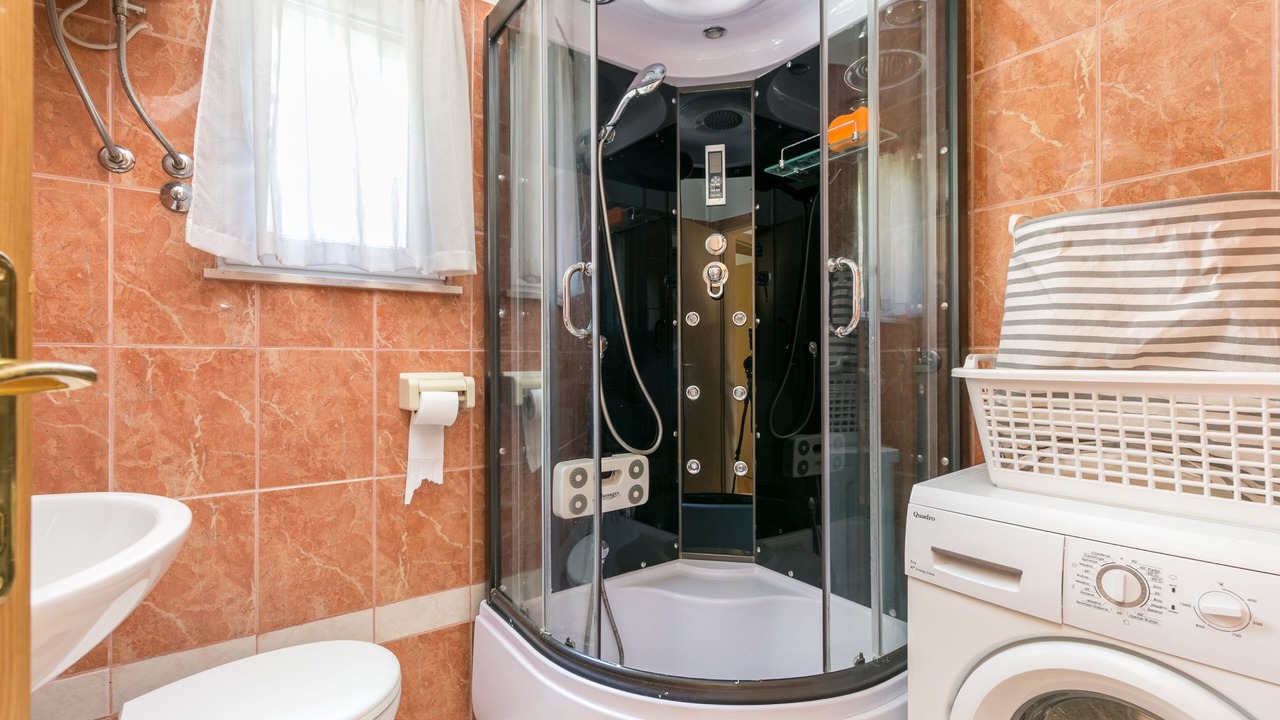 Photo of Bathroom in Okrug Gornji