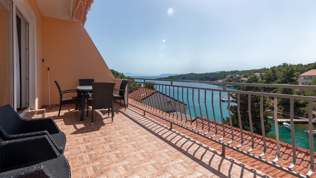 Photo of Outdoor in Cove Basina (Jelsa)