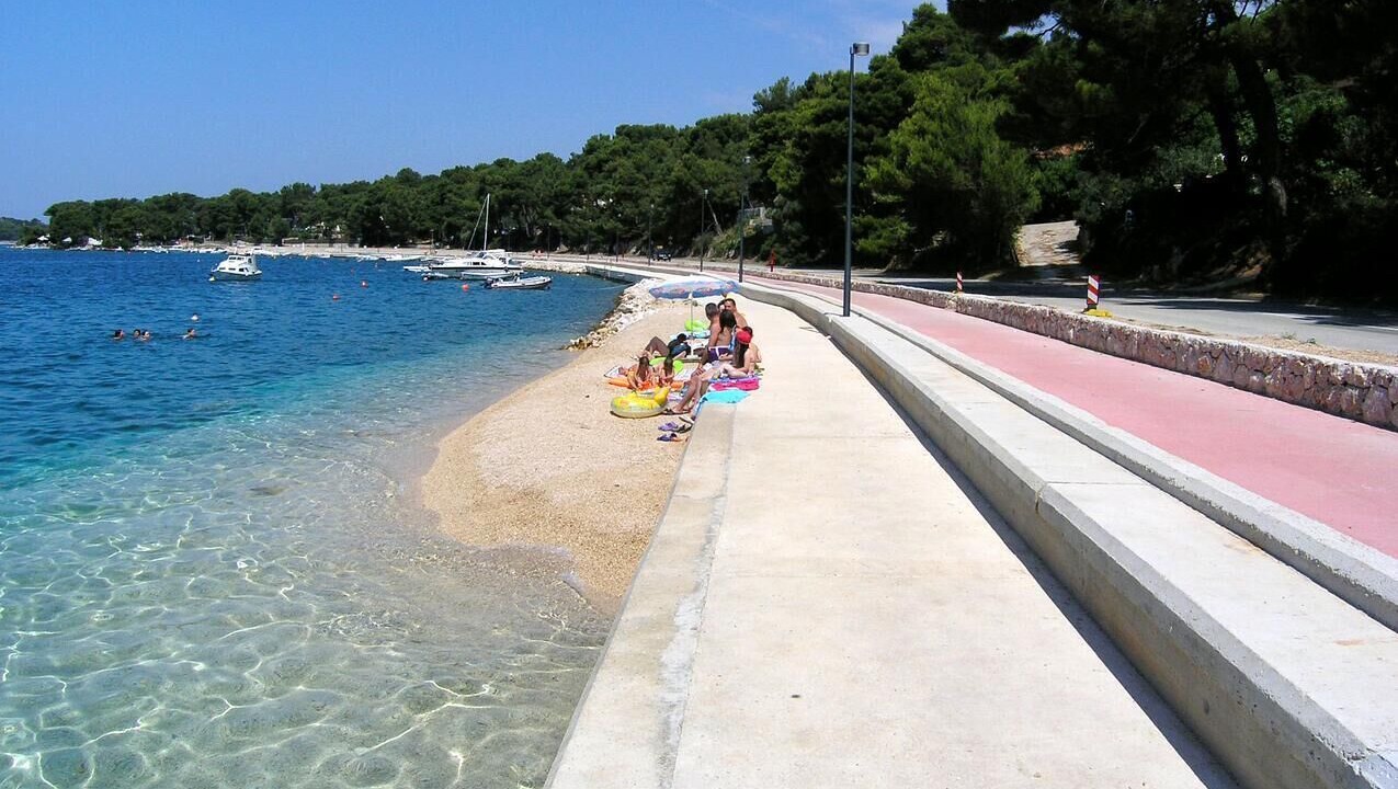 Photo of Others in Cove Murtar