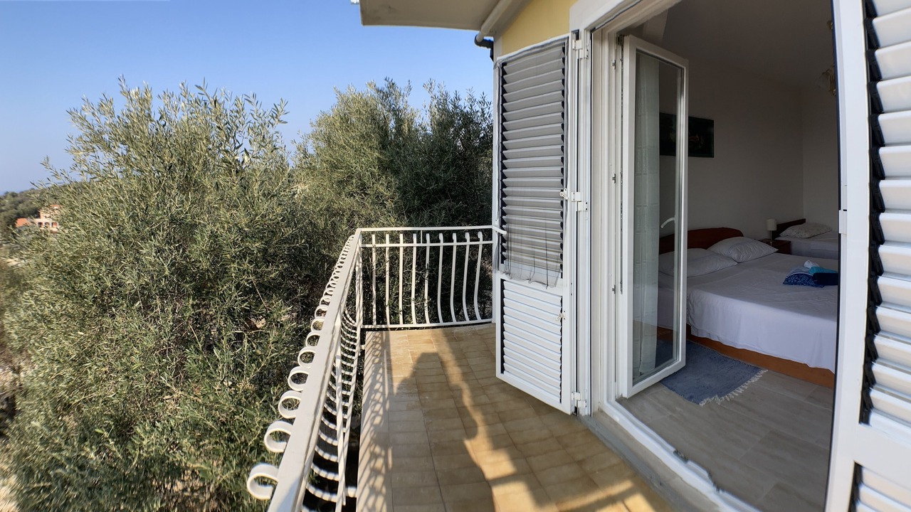Photo of Patio Balcony in Lun