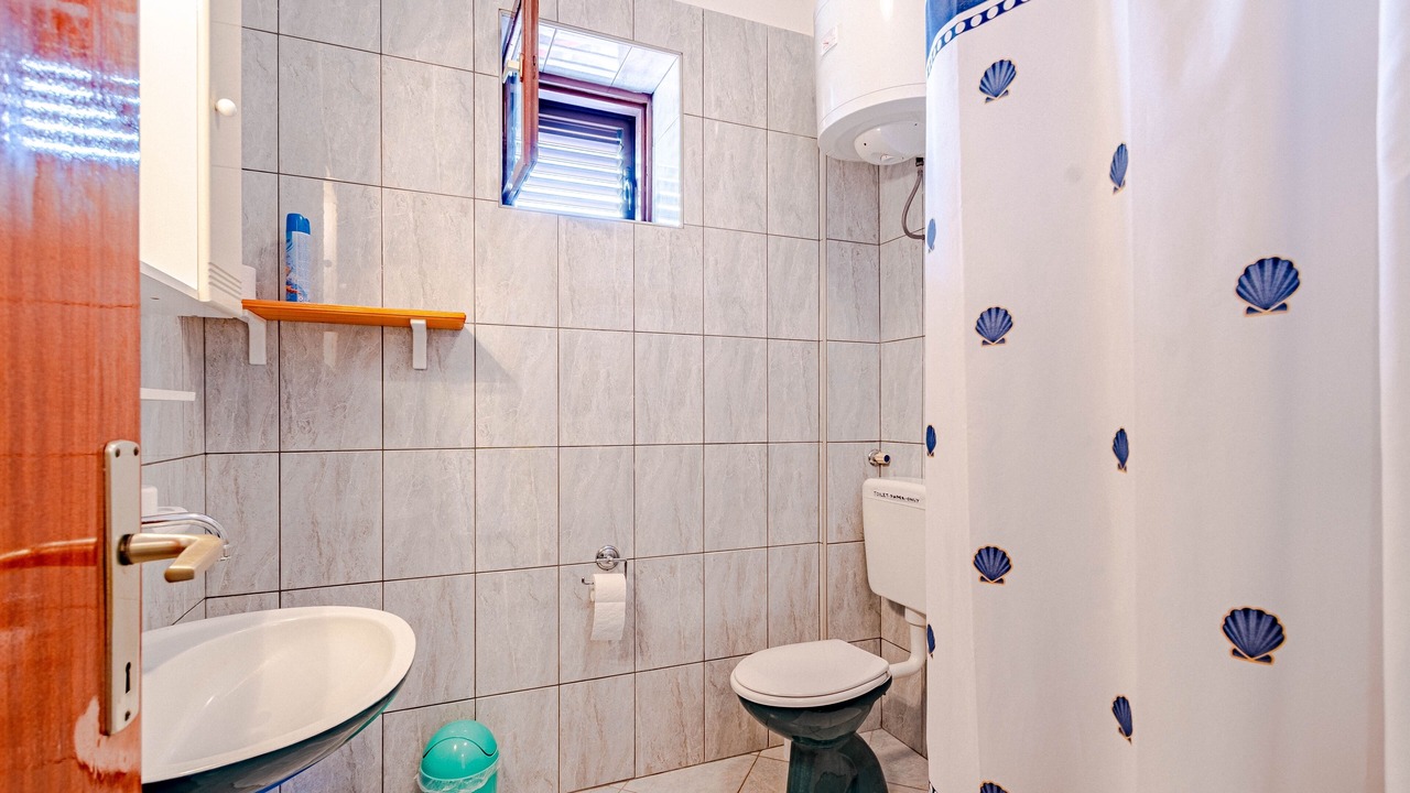Photo of Bathroom in Kneza