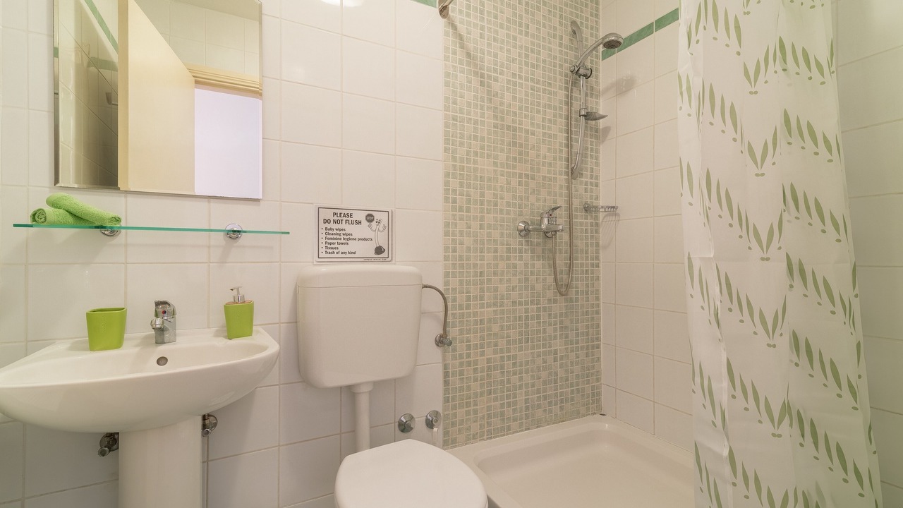 Photo of Bathroom in Nin