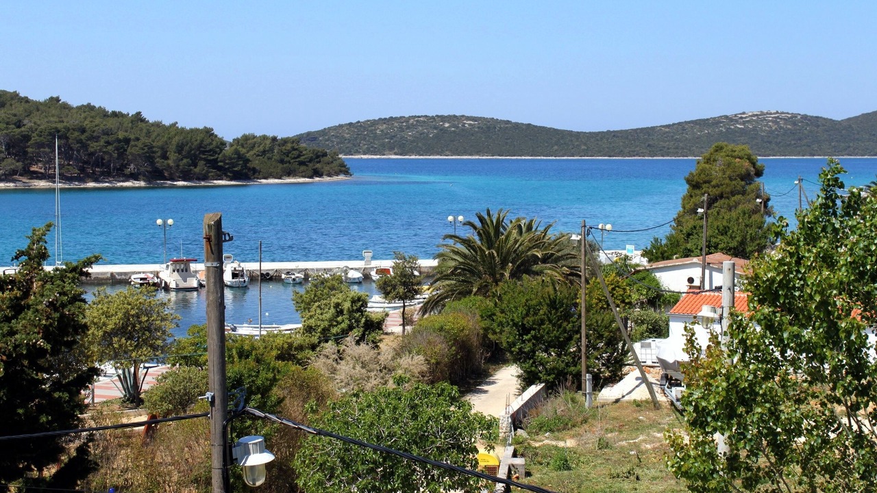 Photo of Others in Molat