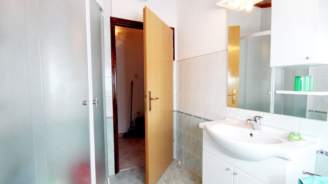 Photo of Bathroom in Molat