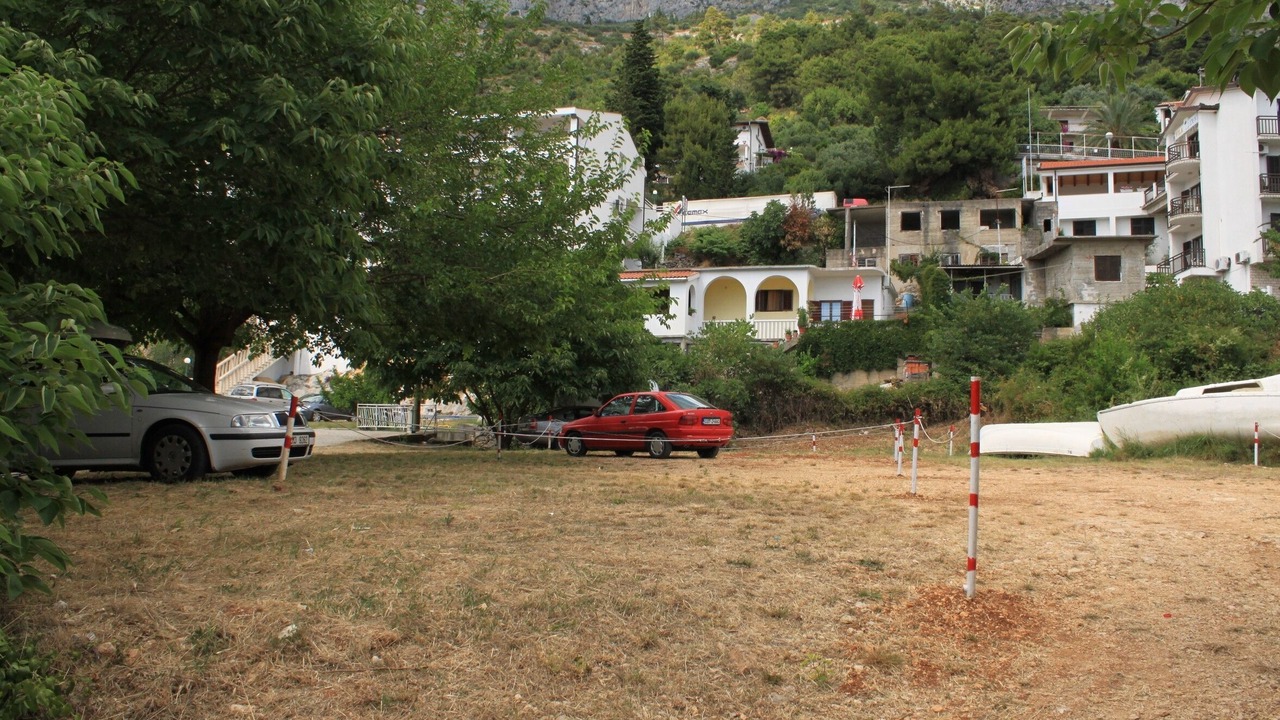 Photo of Others in Brist