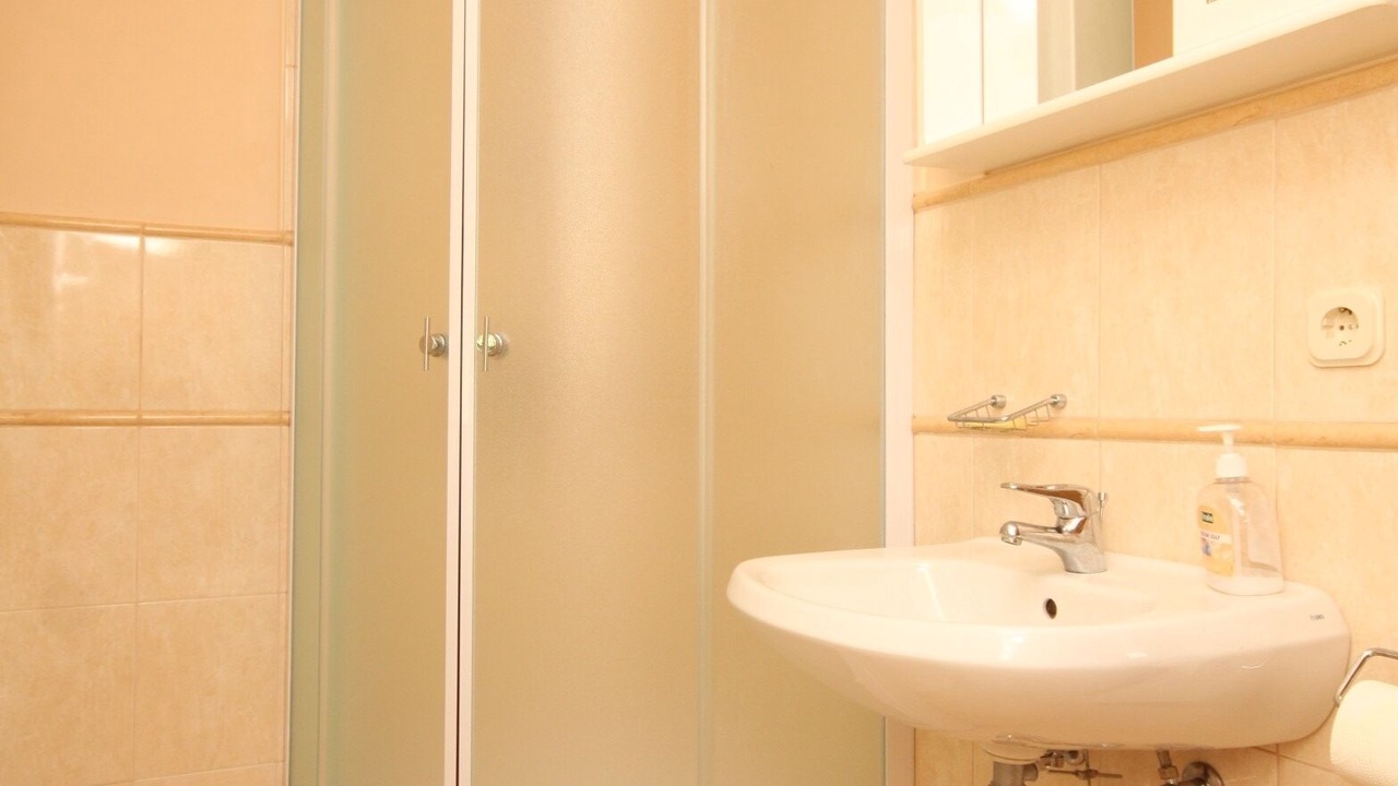 Photo of Bathroom in Susak