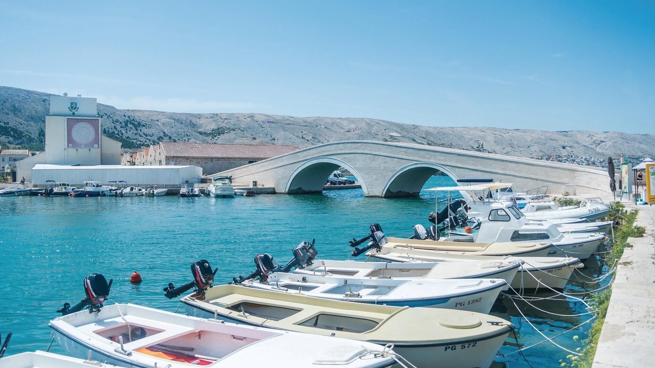 Photo of Others in Pag