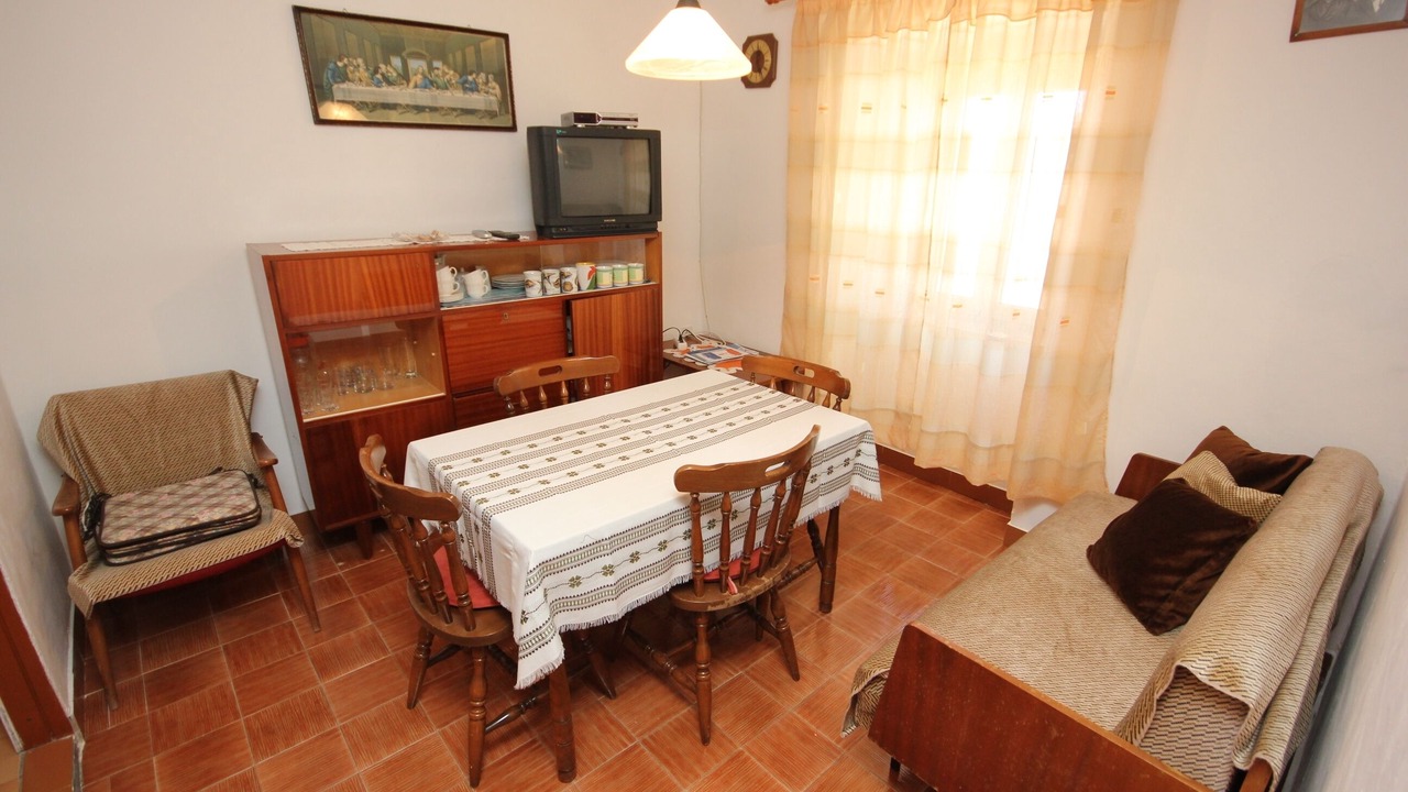Photo of Livingroom in Ustrine