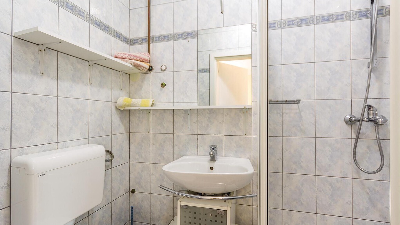 Photo of Bathroom in Kavran