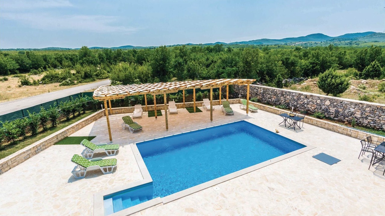 Photo of Outdoor in Bilisane
