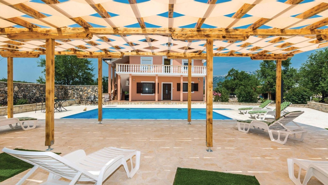 Photo of Outdoor in Bilisane