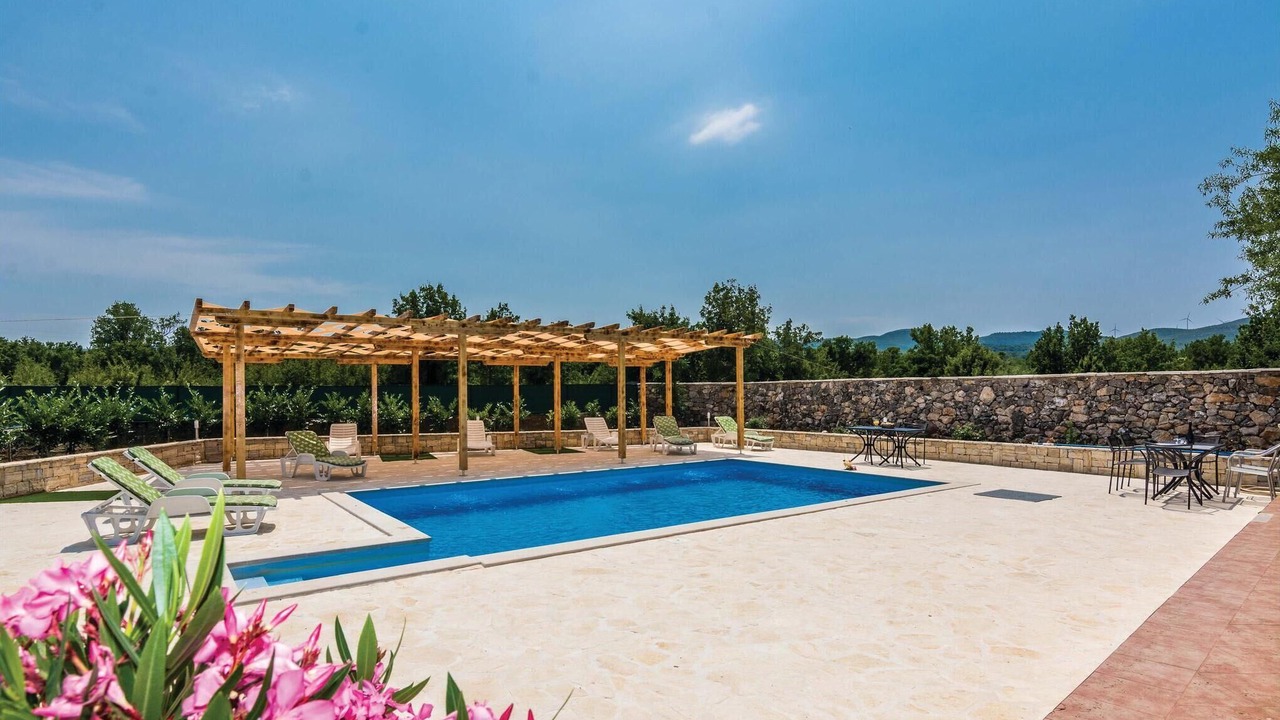 Photo of Outdoor in Bilisane