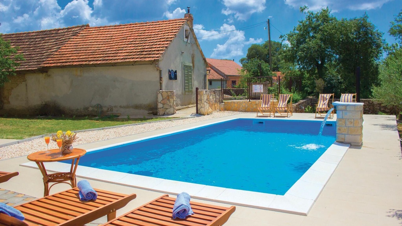 Photo of Outdoor in Bristane